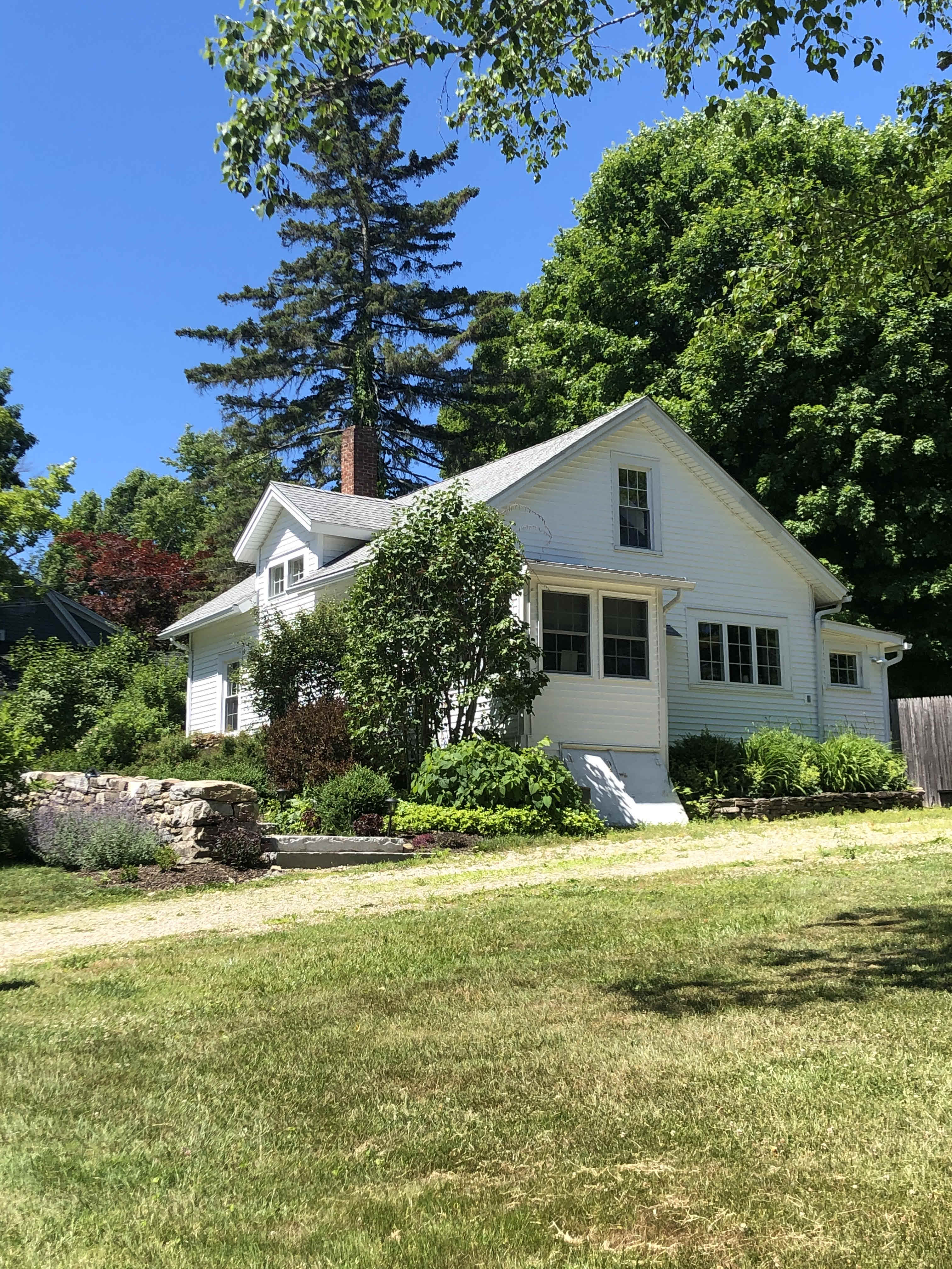 Building photograph for 15 EAST STREET